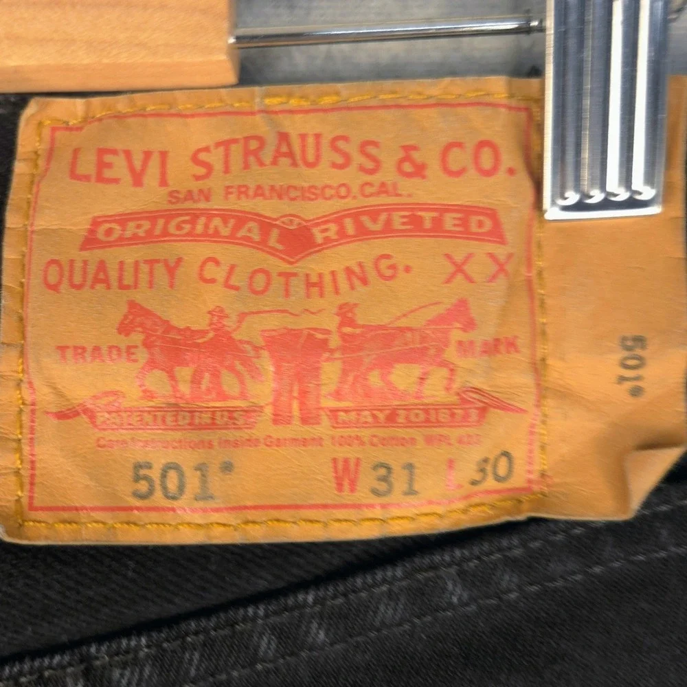Levis 501 Original Fit Jeans Mens 31x30 Black Denim Straight Leg Button Fly